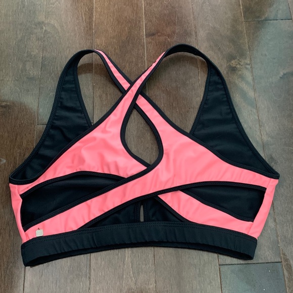 Fabletics Reversible Bikini Top🔥 - Picture 4 of 5